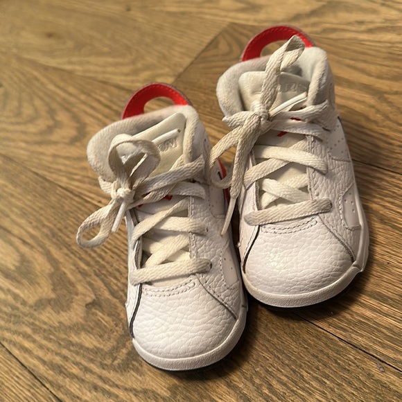 Air Jordans Size 5c - Picture 2 of 3